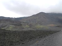S2680037  Les cratères des monts Silvestri (l'Etna recouvert de nuages)